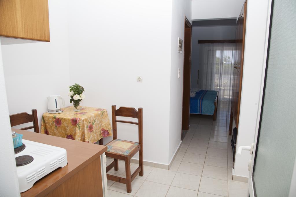 Aparthotel Bill & Mike Kéfalos Habitación foto
